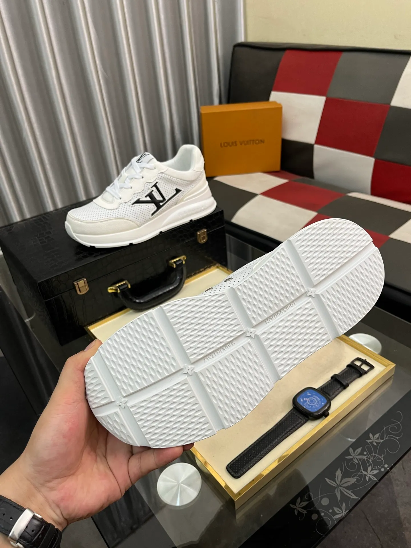 Men's shoes 💰458⌚️⌚️[Louis Vuitton LV] Dad shoes are popular casual sports shoes with outsole, breathable and comfortable, easy to walk, trendy men's versatile fly woven epoxy with ➕leather lining➕Gucci's popular original outsole, sports and running style, super comfortable. Code number 38-44